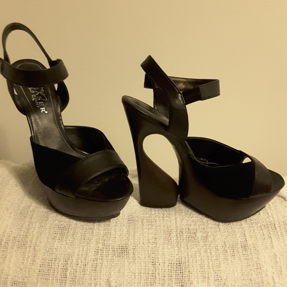 Black Leather Suede Platform Pumps